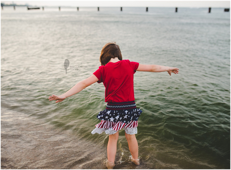 Chicago Family Photographer_North Avenue Beach_Rebecca Hellyer Photography