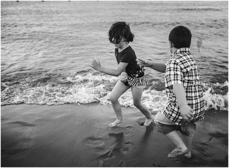 Chicago Family Photographer_North Avenue Beach_Rebecca Hellyer Photography