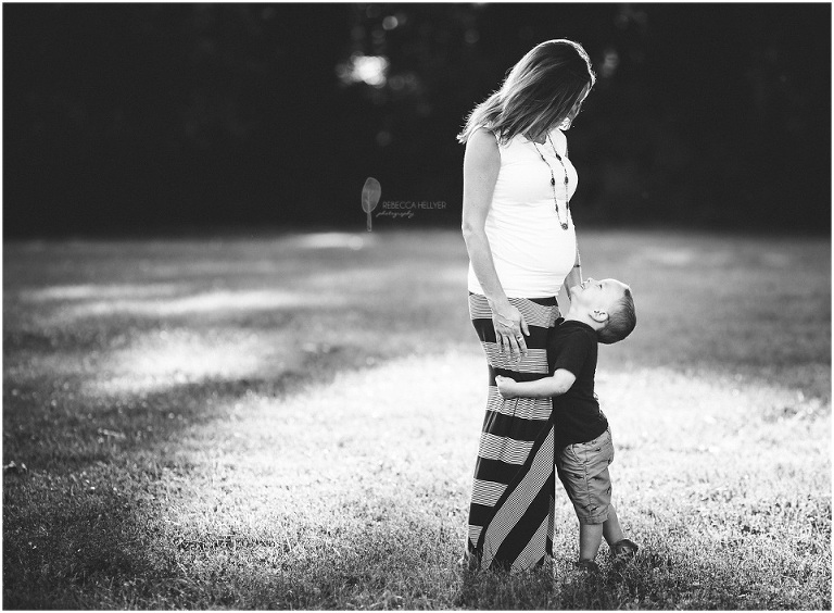 Chicago Maternity Photographer | La Bagh Woods | Rebecca Hellyer Photography 