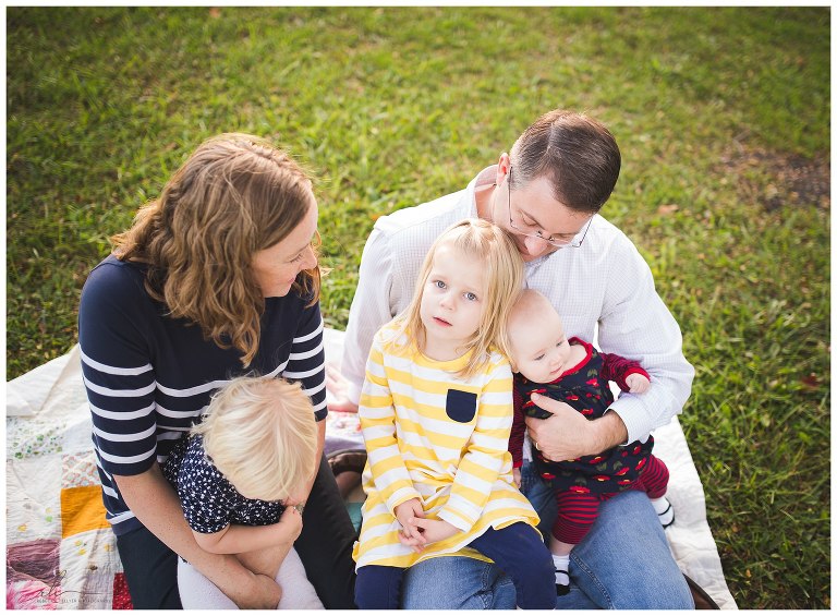 Unconventional family portraits | Chicago family photographer | © Rebecca Hellyer Photography