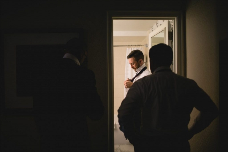 Groomsmen getting ready | Chicago wedding photographer | © Rebecca Hellyer Photography