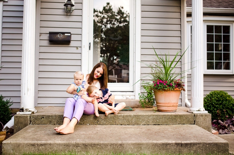 Family photos on front stoop Northbrook Family Photographer | © Rebecca Hellyer Photography