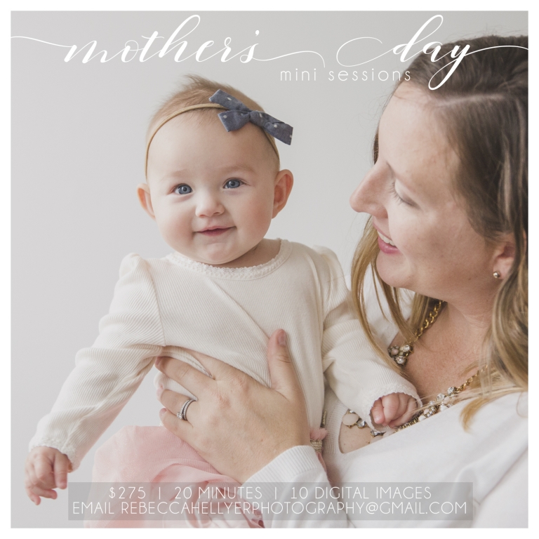 mommy and me mini sessions | Chicago photographer | Mother's Day Gift | © Rebecca Hellyer Photography